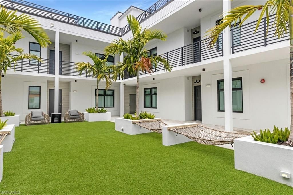 850 Central Ave, Unit 305, Naples, FL 34102 Photo