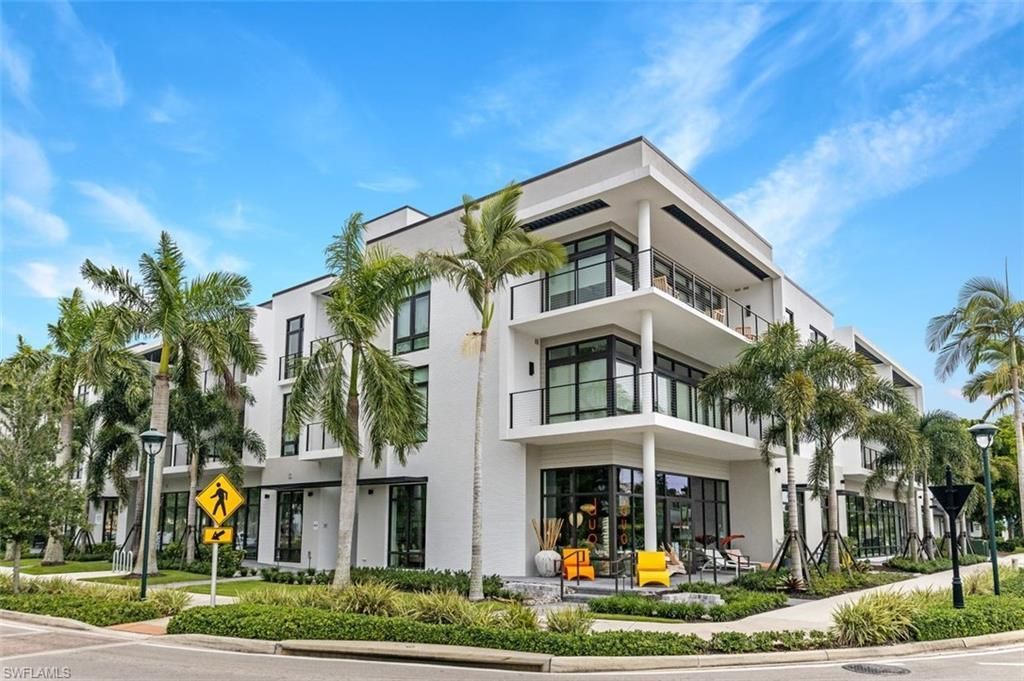 850 Central Ave, Unit 305, Naples, FL 34102 Photo