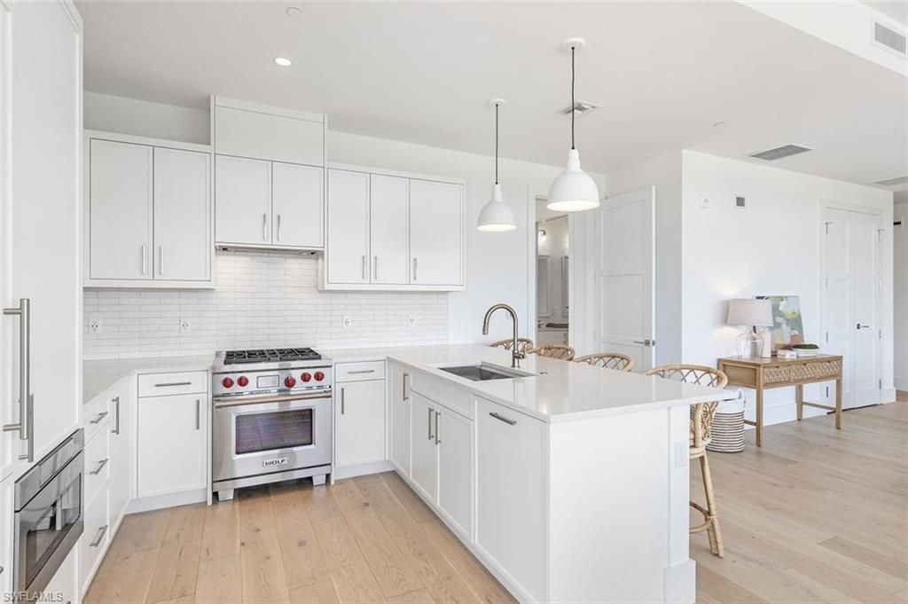 850 Central Ave, Unit 305, Naples, FL 34102 Photo