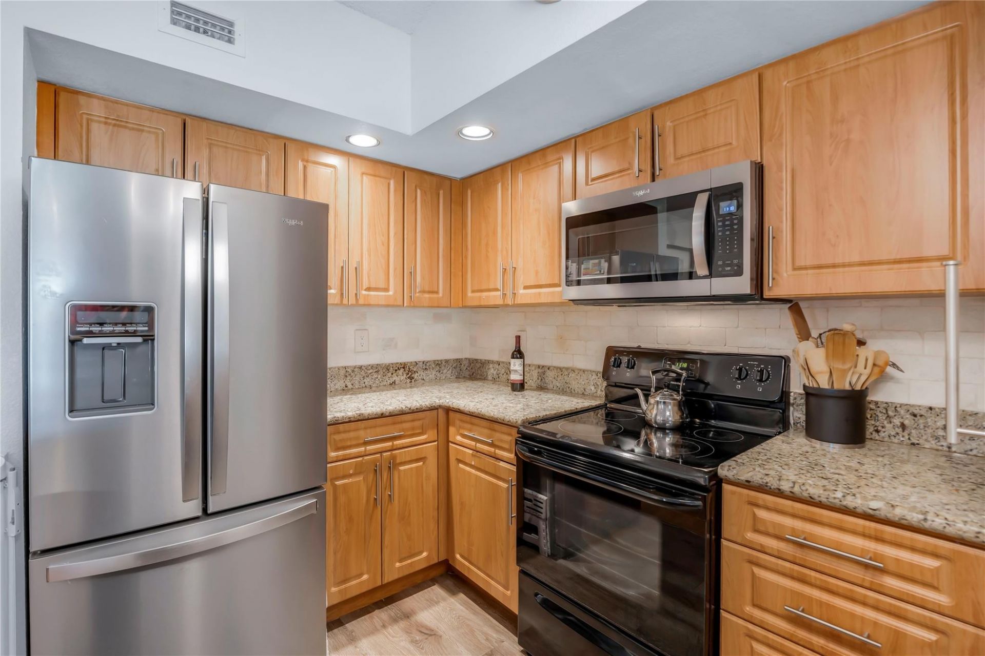 731 Vista Isles Drive, Unit 1527, Plantation, FL 33325 Photo