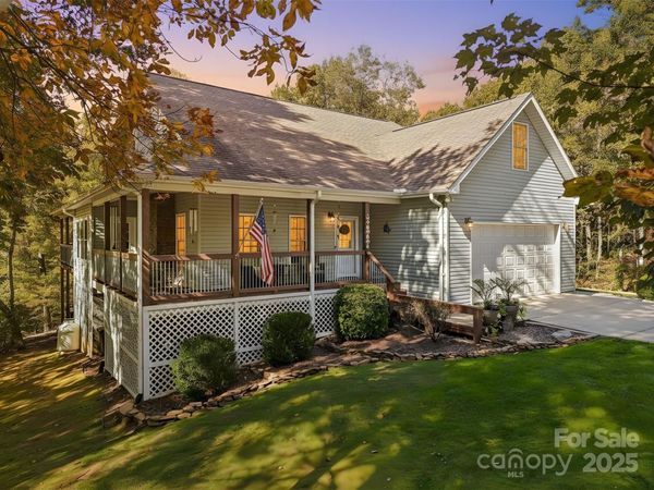 6 Wagon Trace, Flat Rock, NC 28731