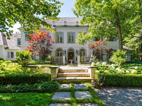 1371 Lakewood Drive, Lake Forest, IL 60045