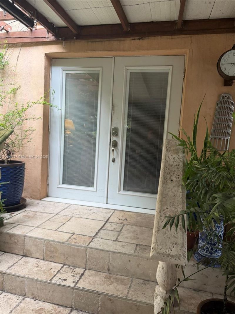 901 SW 19th Ave, Miami, FL 33135 Photo