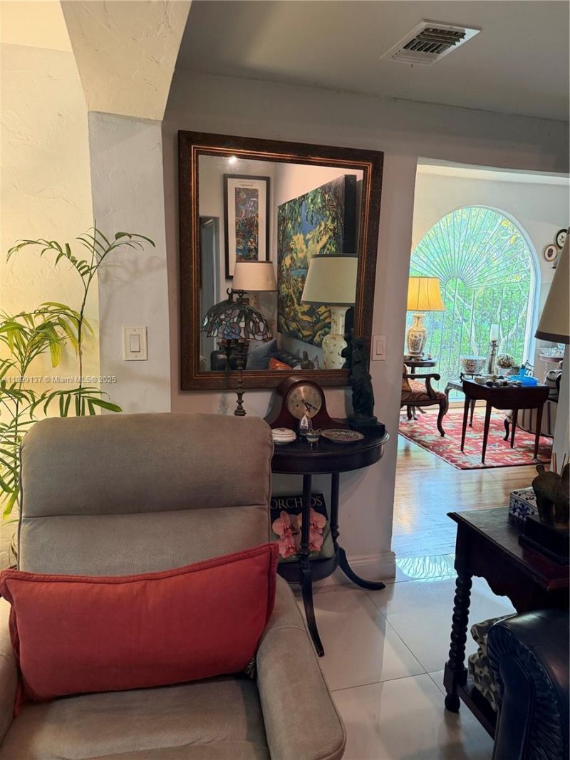 901 SW 19th Ave, Miami, FL 33135 Photo