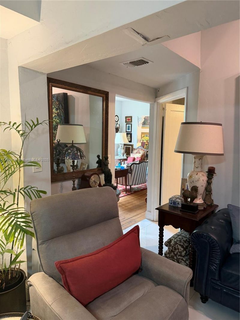 901 SW 19th Ave, Miami, FL 33135 Photo