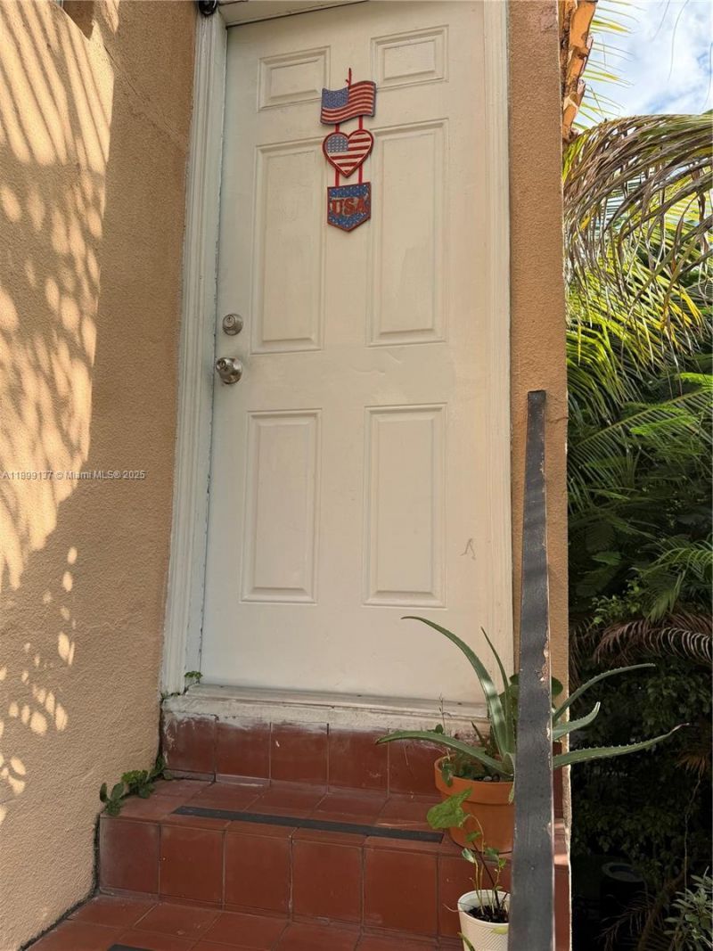 901 SW 19th Ave, Miami, FL 33135 Photo