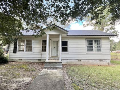 6 Clover Dr Reform, AL 35481