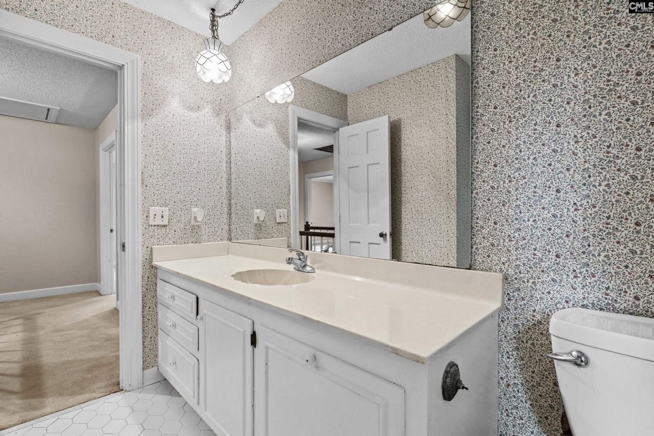 117 Brookspring Road  Photo 32