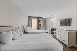 9550 Shore Dr. photo 4