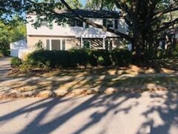 218 Darbyhurst Road, Columbus, OH 43228