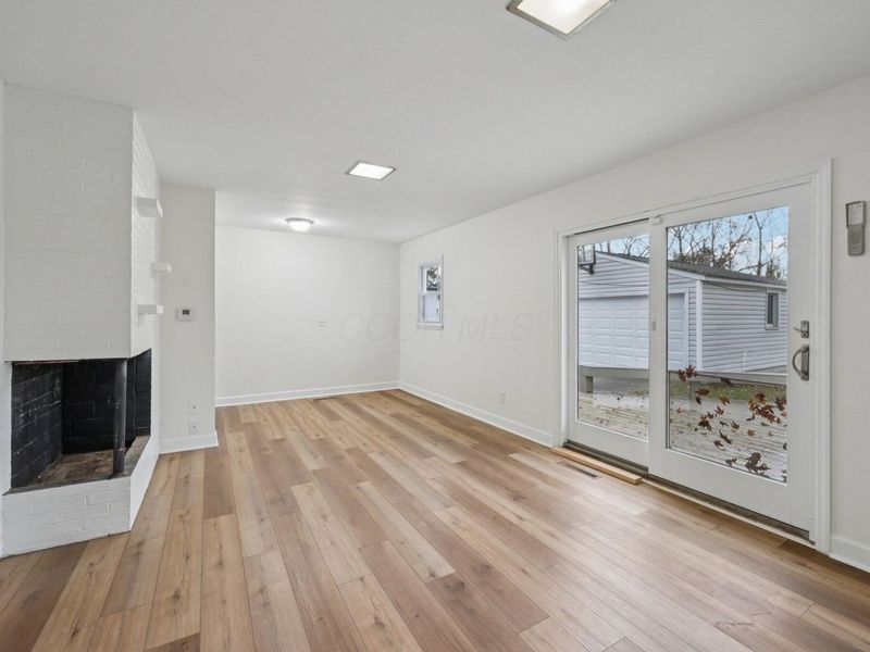 218 Darbyhurst Road, Columbus, OH 43228 Photo 12