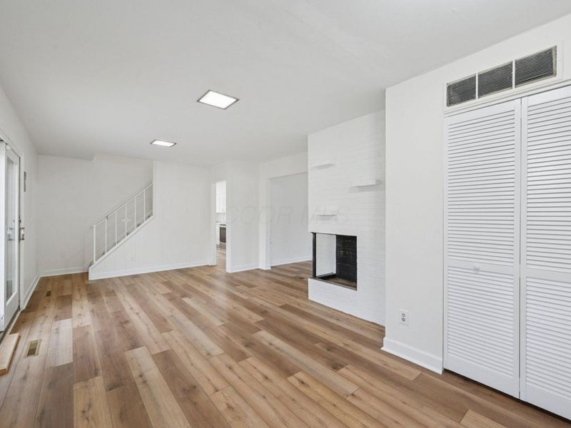 218 Darbyhurst Road, Columbus, OH 43228 Photo 14