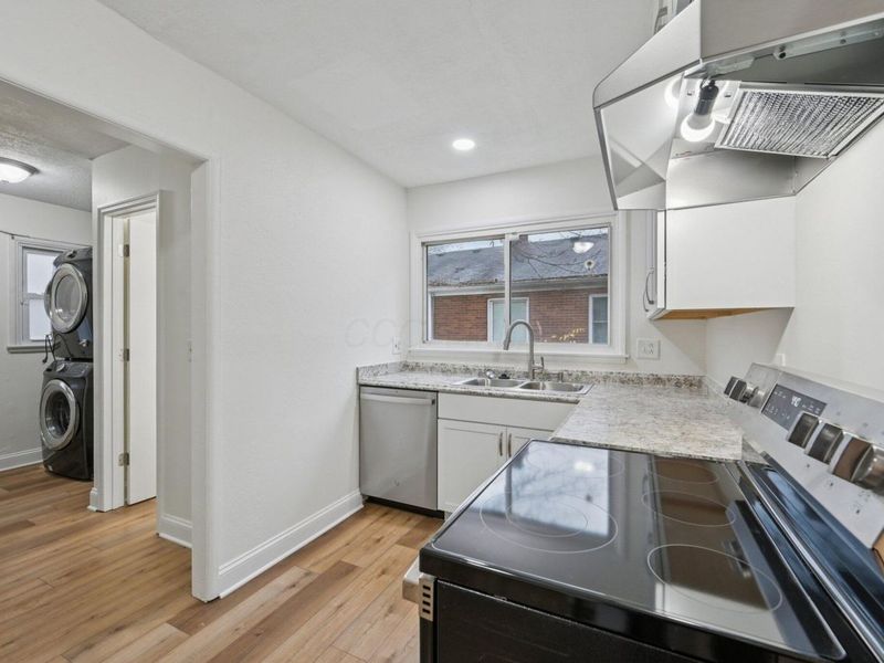 218 Darbyhurst Road, Columbus, OH 43228 Photo 15