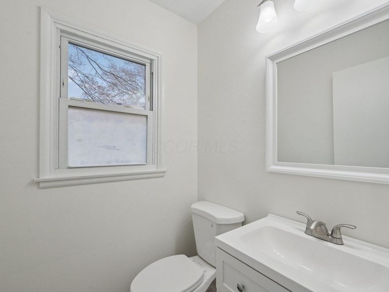 218 Darbyhurst Road, Columbus, OH 43228 Photo 18