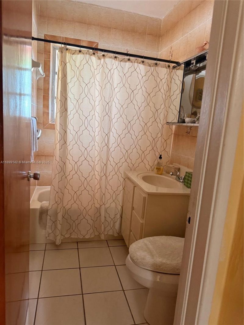 36 E 17th St, Hialeah, FL 33010 Photo