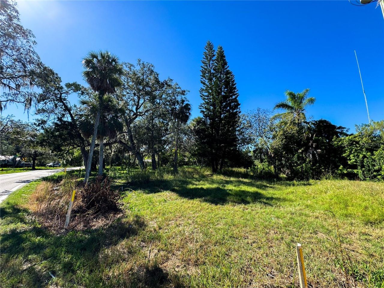 18905 Aripeka Road, Hudson, FL 34667 Photo