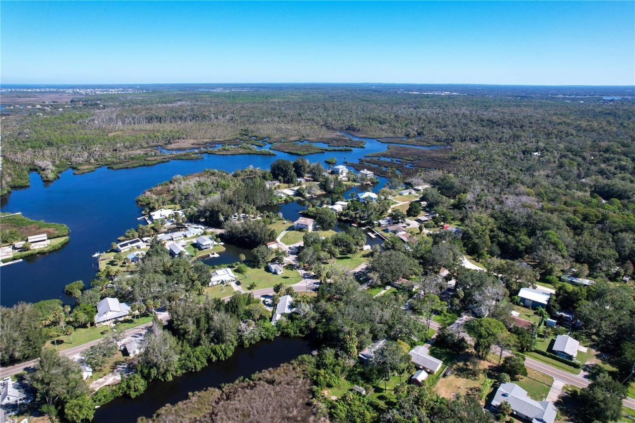 18905 Aripeka Road, Hudson, FL 34667 Photo