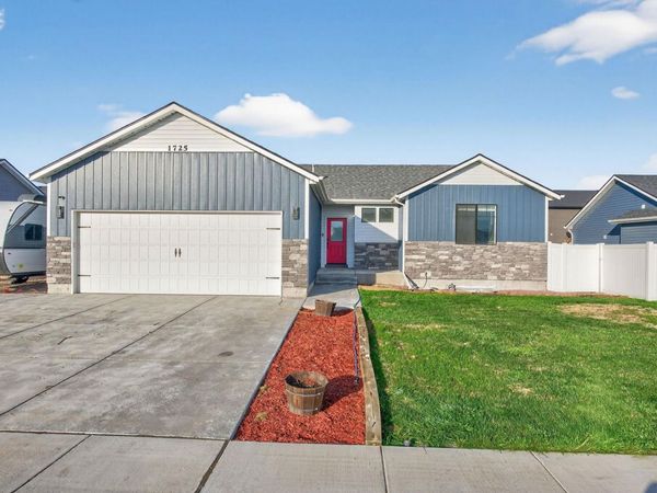 1725 Brock Dr, Pocatello, ID 83201