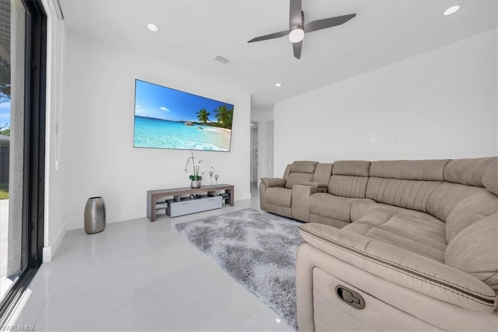 363 Paisley Ave, Lehigh Acres, FL 33974 Photo