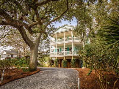 406 E Ashley Avenue, Folly Beach, SC 29439