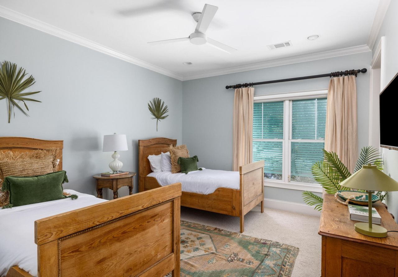 406 E Ashley Avenue Photo 20