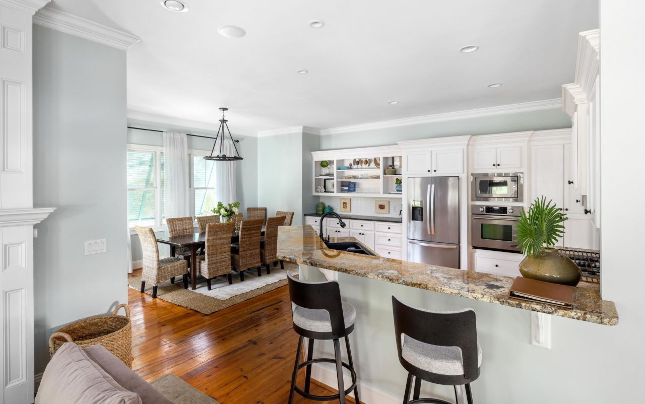 406 E Ashley Avenue Photo 8