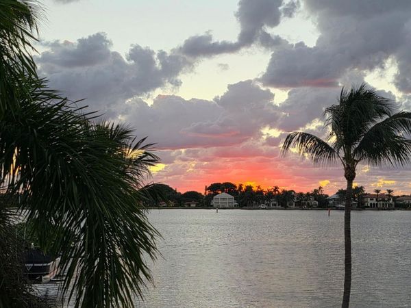 101 Ocean Cay Way, Hypoluxo, FL 33462