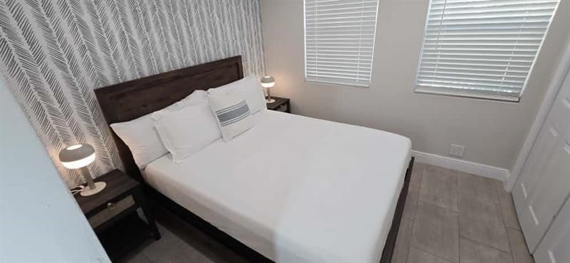 1215 NE 13th Avenue, Fort Lauderdale, FL 33304 Photo