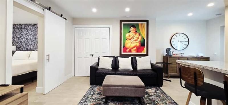 1215 NE 13th Avenue, Fort Lauderdale, FL 33304 Photo