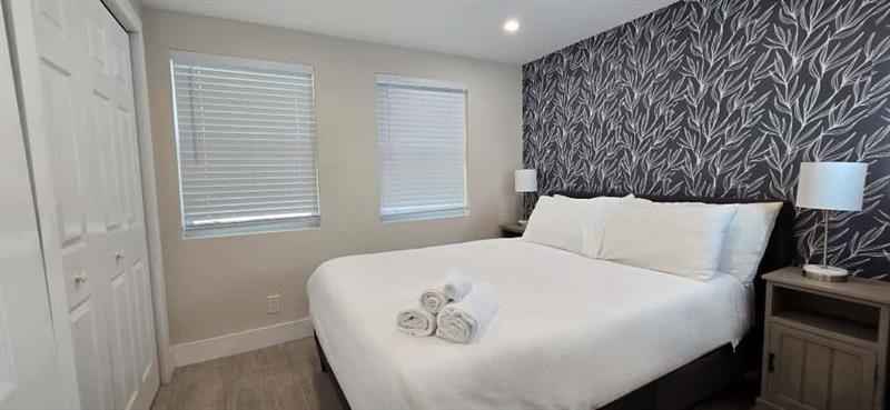 1215 NE 13th Avenue, Fort Lauderdale, FL 33304 Photo