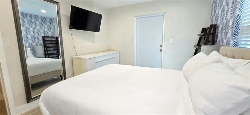 1215 NE 13th Avenue, Fort Lauderdale, FL 33304 Photo