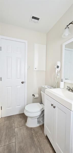 1215 NE 13th Avenue, Fort Lauderdale, FL 33304 Photo