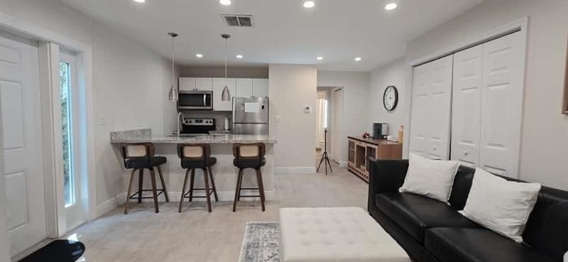 1215 NE 13th Avenue, Fort Lauderdale, FL 33304 Photo