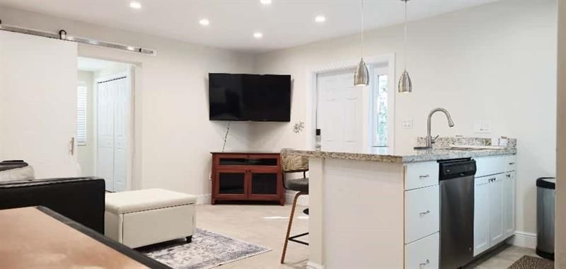 1215 NE 13th Avenue, Fort Lauderdale, FL 33304 Photo