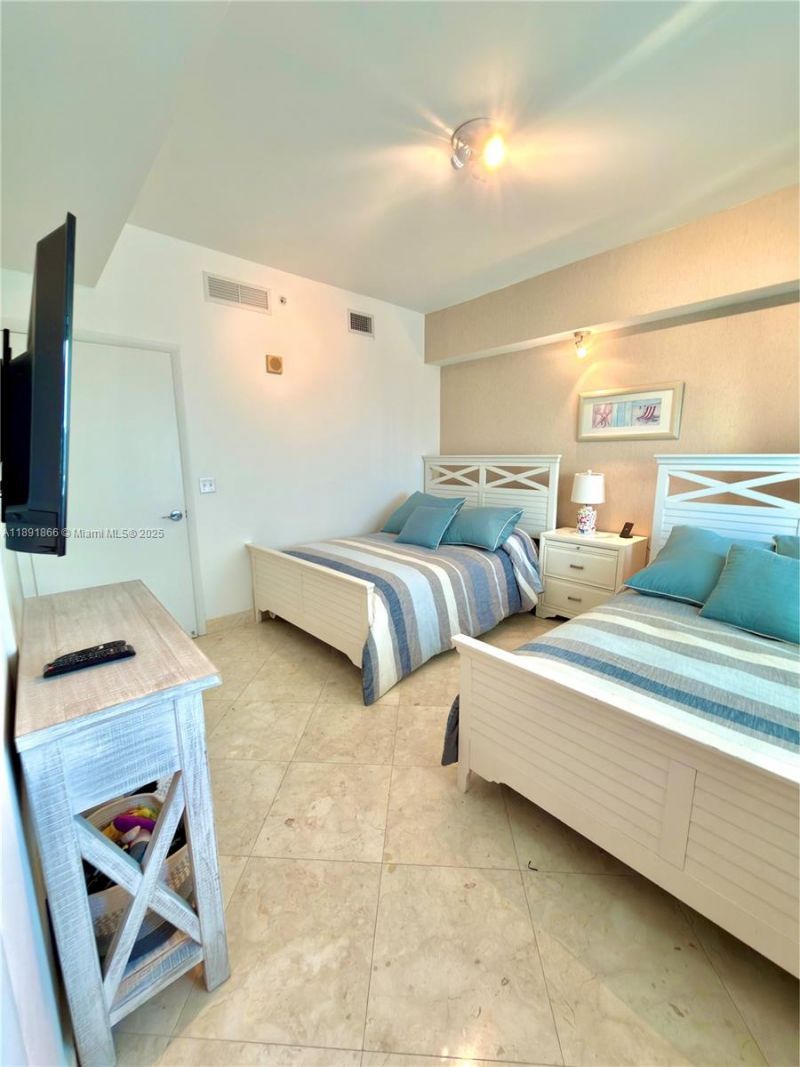 3330 NE 190th St, Unit 1610, Aventura, FL 33180 Photo