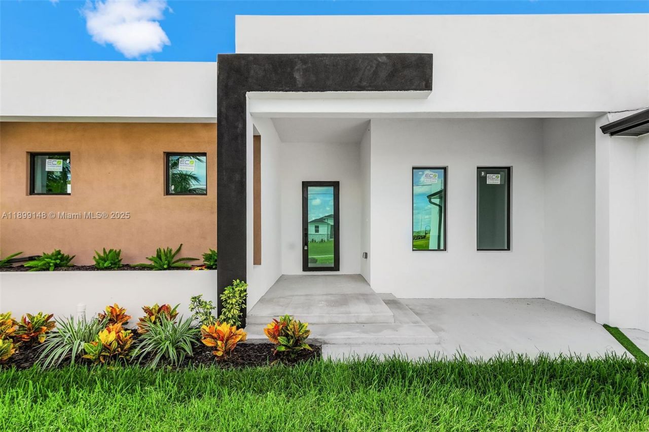 4113 NW 36th Ln, Cape Coral, FL 33993 Photo