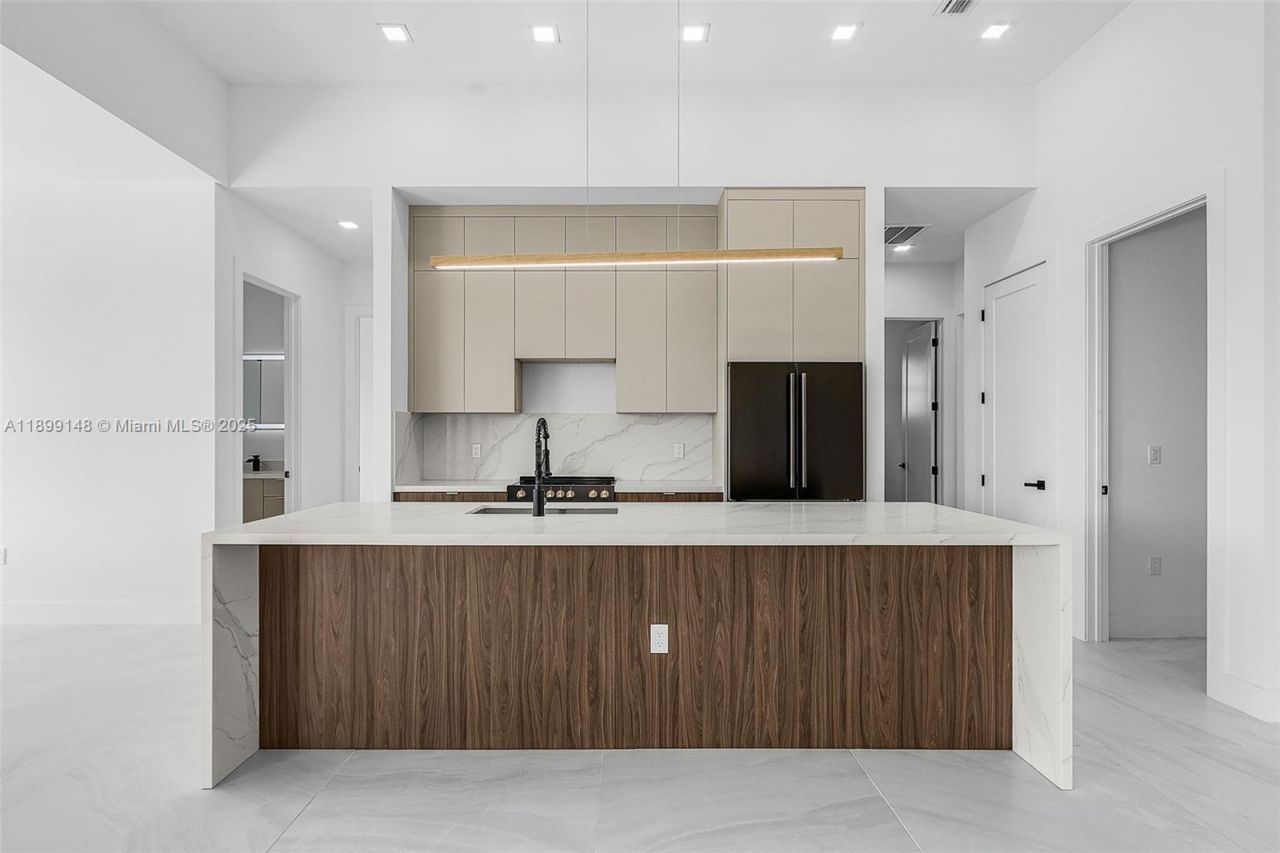 4113 NW 36th Ln, Cape Coral, FL 33993 Photo