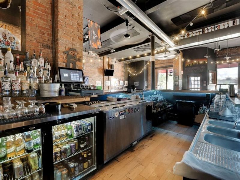 1740 E 17th Street, Cleveland, OH 44114 Photo 11