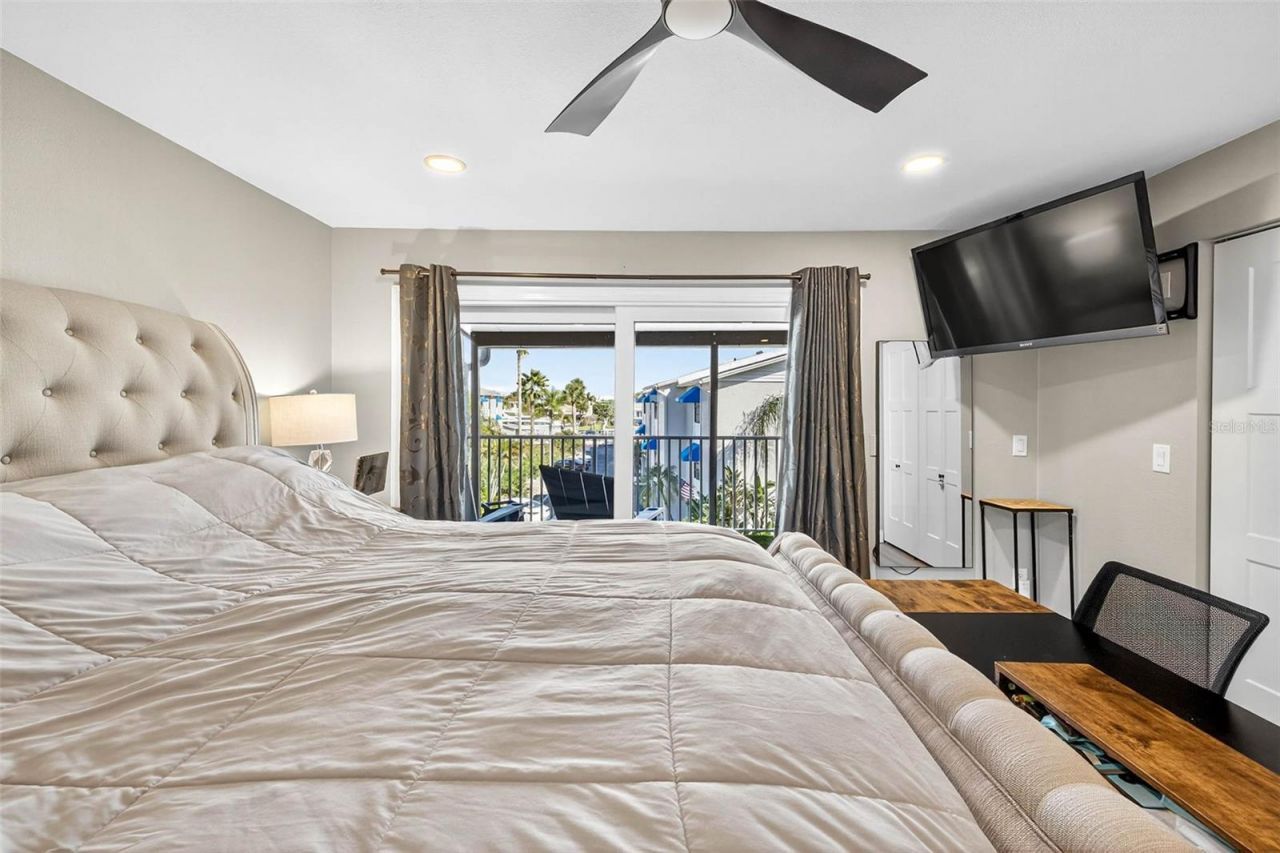 745 Pinellas Bayway S, Unit 302, Tierra Verde, FL 33715 Photo