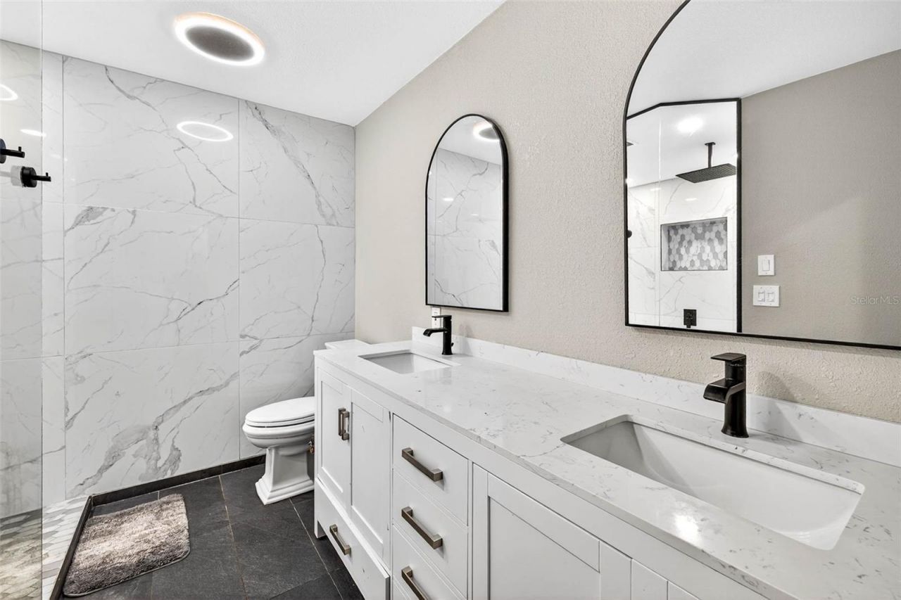 745 Pinellas Bayway S, Unit 302, Tierra Verde, FL 33715 Photo