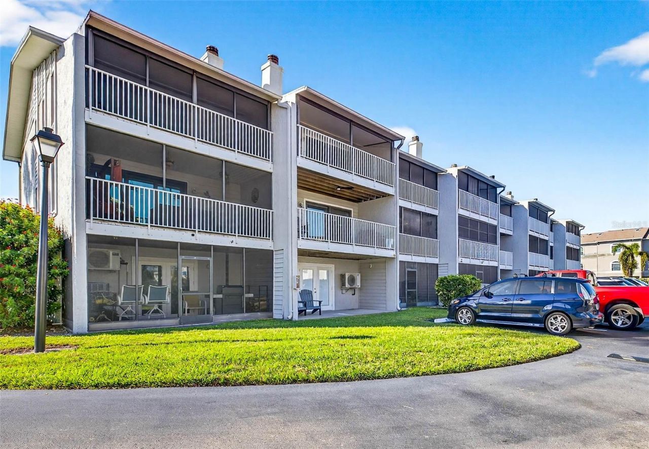 745 Pinellas Bayway S, Unit 302, Tierra Verde, FL 33715 Photo