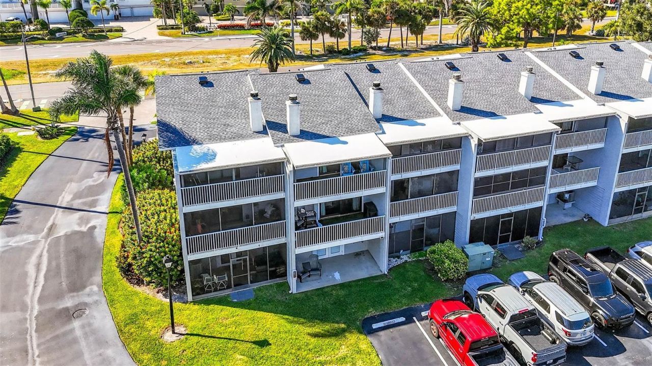 745 Pinellas Bayway S, Unit 302, Tierra Verde, FL 33715 Photo