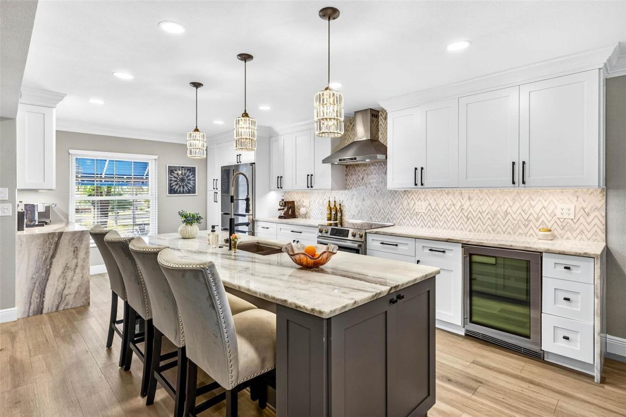 745 Pinellas Bayway S, Unit 302, Tierra Verde, FL 33715 Photo