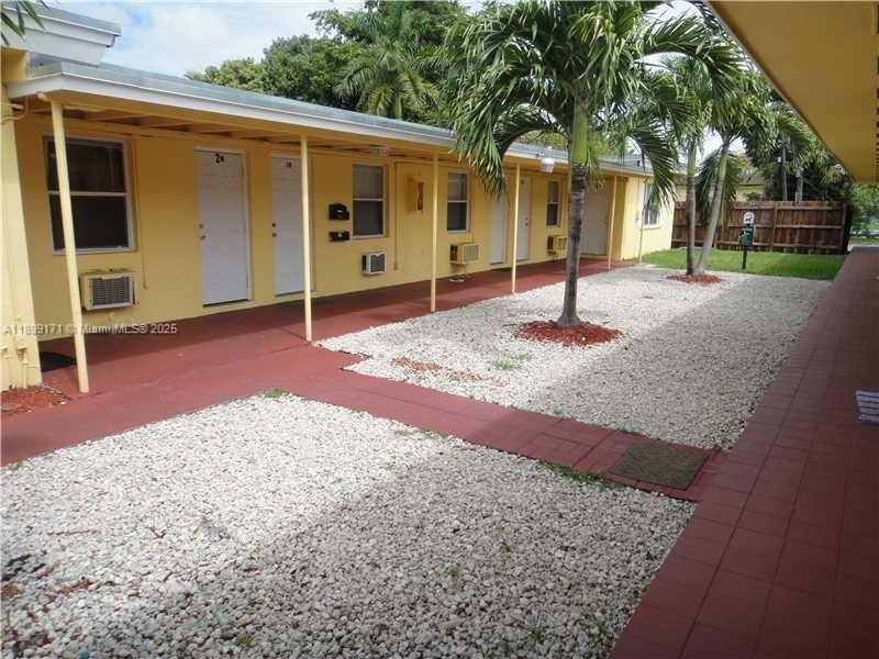 1915 Fletcher St, Unit W2, Hollywood, FL 33020 Photo