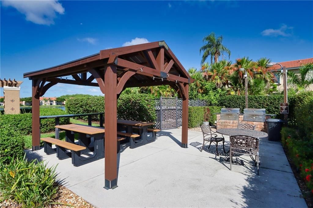 6544 Huntington Lakes Cir, Unit 9-204, Naples, FL 34119 Photo