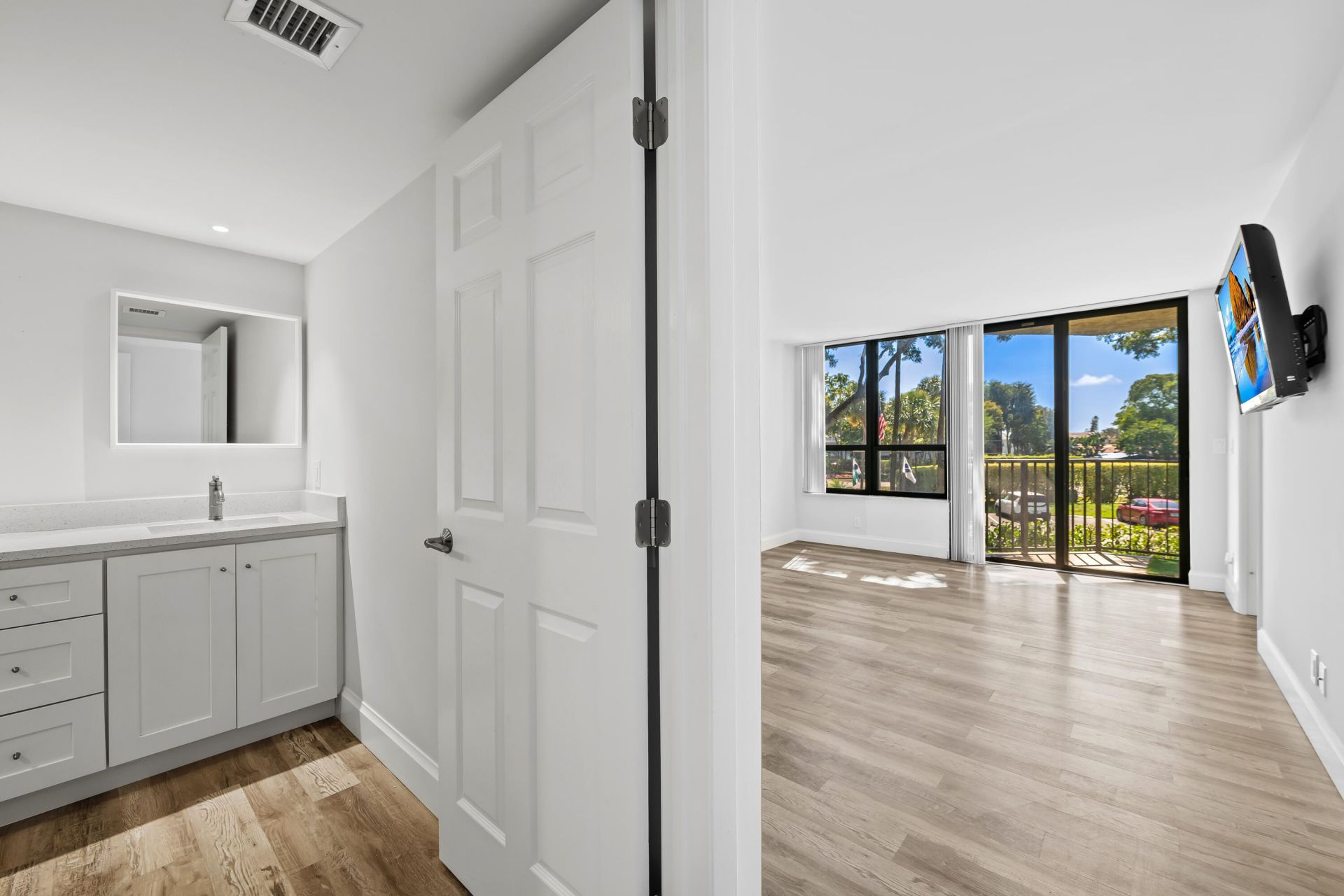 799 Jeffery Street, Unit 202, Boca Raton, FL 33487 Photo