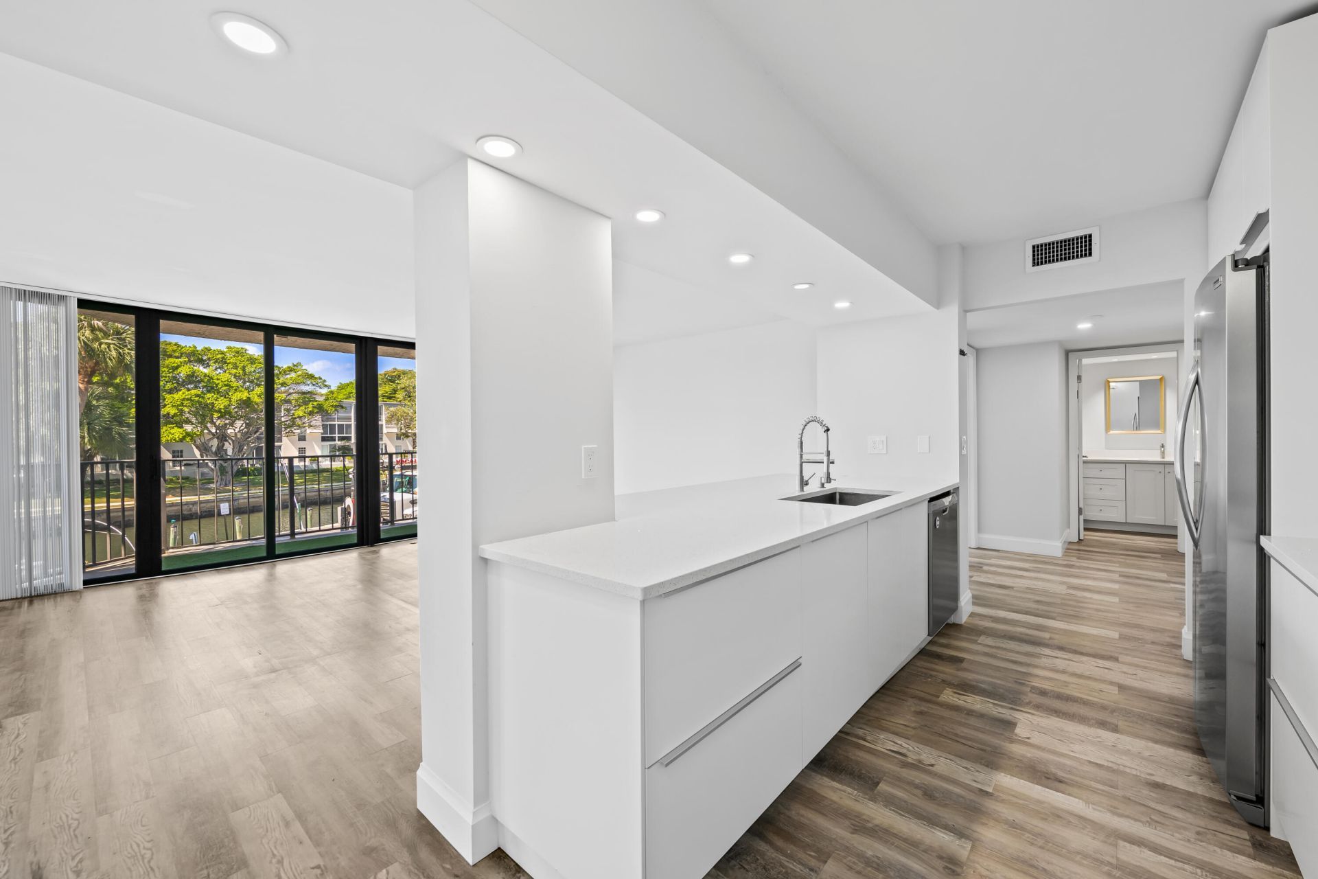 799 Jeffery Street, Unit 202, Boca Raton, FL 33487 Photo