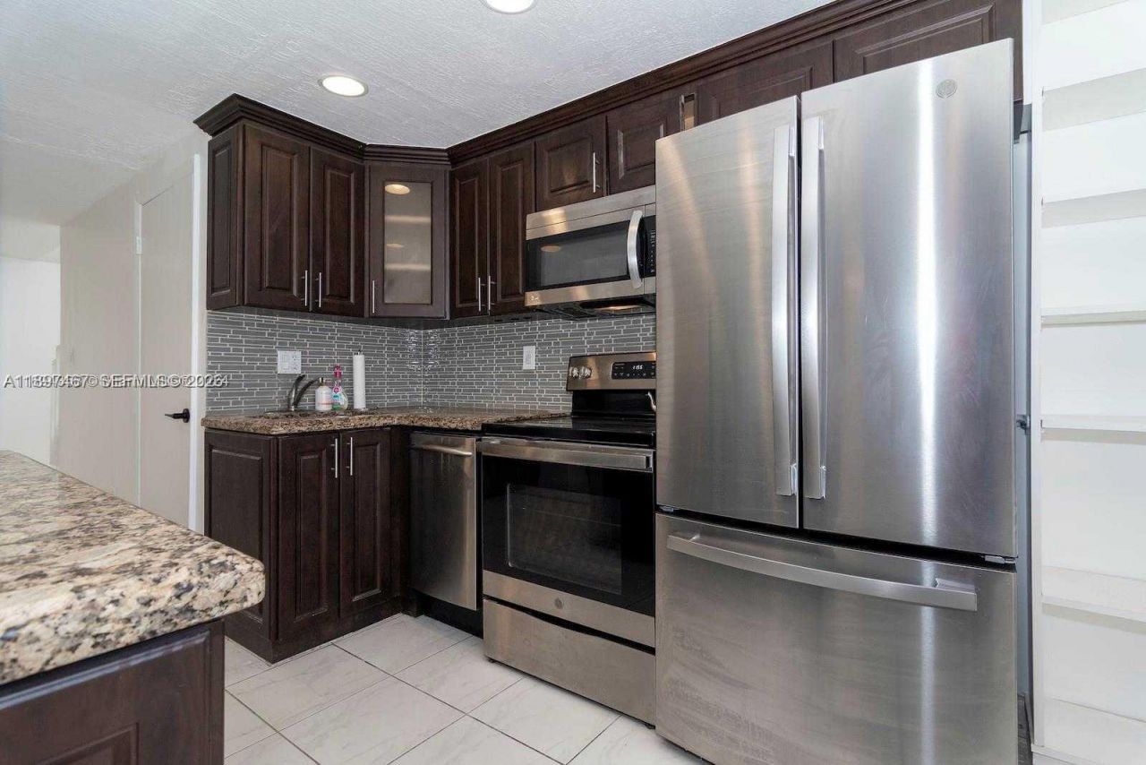 2729 SW 67th Ave, Miami, FL 33155 Photo