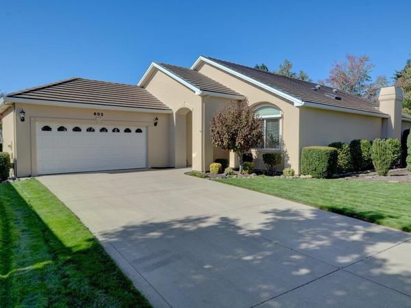 602 Summerwood Drive, Medford, OR 97504