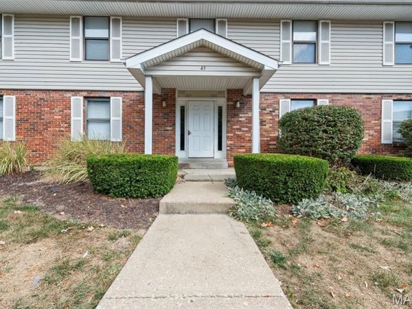1907 High Sun Drive, Florissant, MO 63031